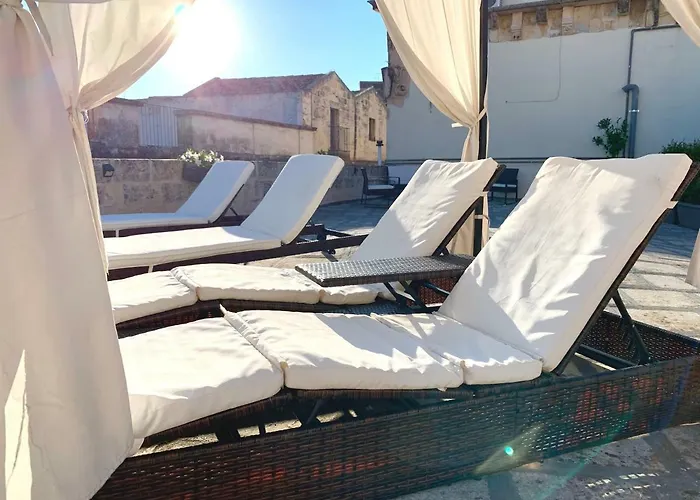 Dimora San Biagio Suites&apartment فندق مبيت وإفطار 4*